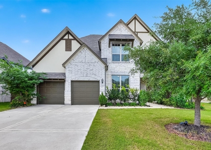 4018 Martin Ridge Drive - Photo 1