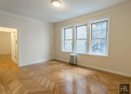 West 13 Street - Photo 1