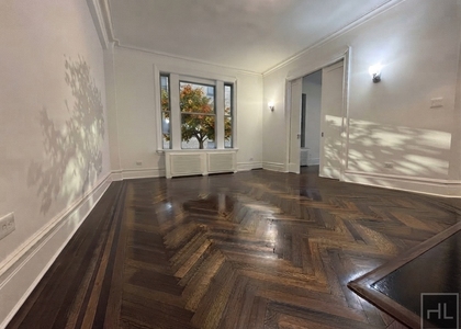West 72 Street - Photo 1