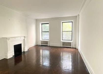 East 80th Street - Photo 1
