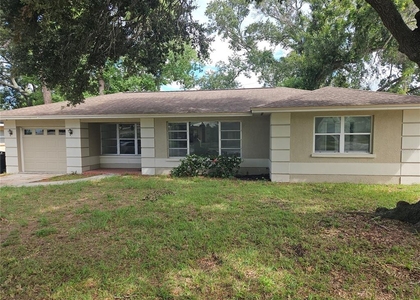 1574 Crown Street - Photo 1