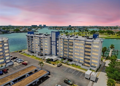450 Treasure Island Causeway - Photo 1