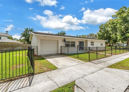 1230 Kenwood Avenue N - Photo 1