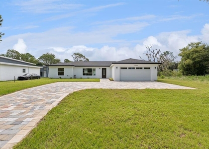 2544 N Arrowhead Road - Photo 1