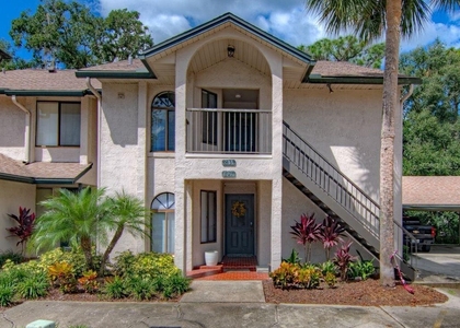 133 Crown Point Circle - Photo 1