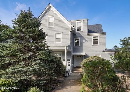 62 Ocean Boulevard - Photo 1
