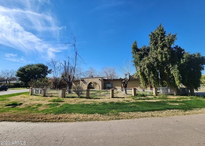802 N Alzora Way - Photo 1
