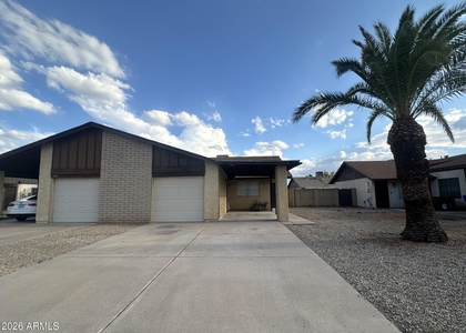 1349 E Palmdale Drive - Photo 1