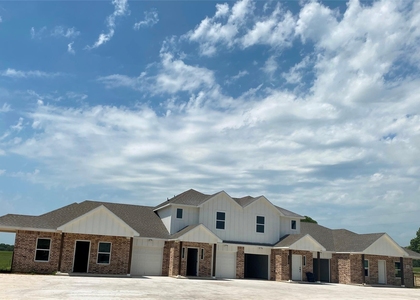 109 N Park Ct - Photo 1