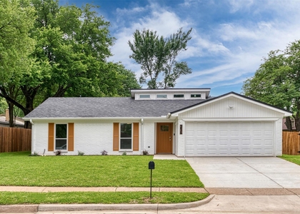 314 Sixpence Lane - Photo 1