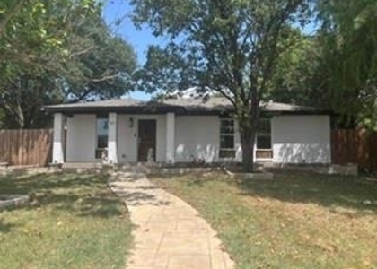 920 Meadowdale Drive - Photo 1