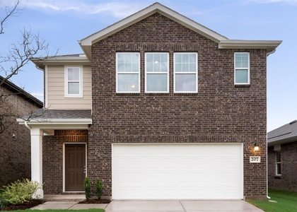 207 Bradford Drive - Photo 1