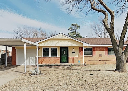 1004 Moraine Avenue - Photo 1