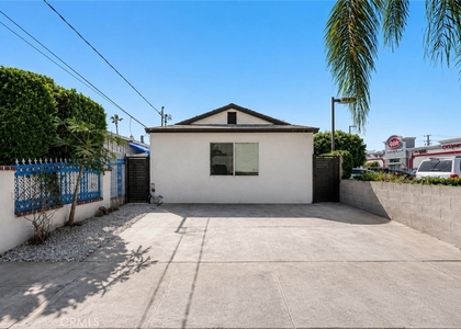1124 Coronel Street - Photo 1