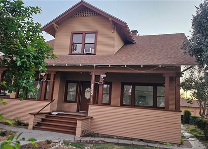 805 S Citron - Photo 1