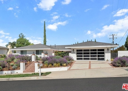 22505 Dardenne Street - Photo 1