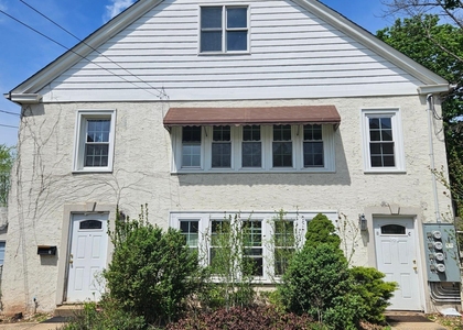 427 Magnolia Street - Photo 1
