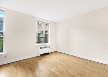 124 East 24th Street - Photo 1