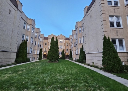 6545 N Francisco Avenue - Photo 1