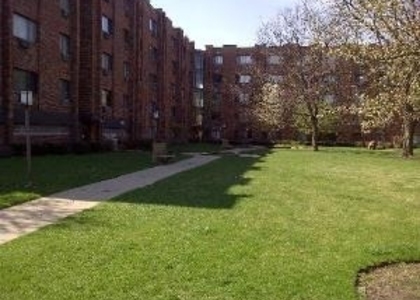 5310 N Chester Avenue - Photo 1