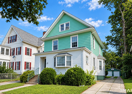 21 Parmalee Avenue - Photo 1