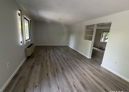 17 Farmington Avenue - Photo 1