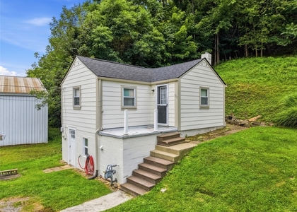 424 Glenfield Road - Photo 1