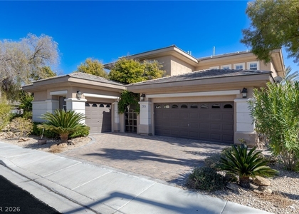724 Pinnacle Heights Lane - Photo 1