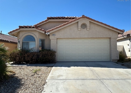 9343 W Viking Road - Photo 1