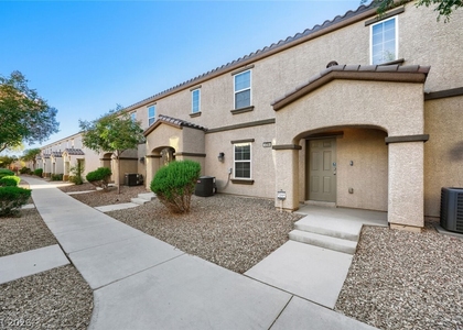 4598 Woolcomber Street - Photo 1