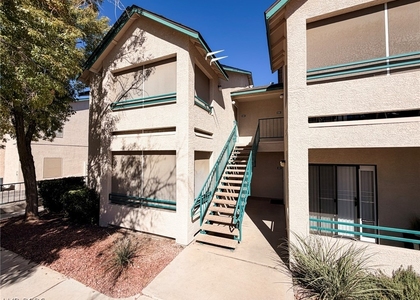 5211 Lindell Road - Photo 1