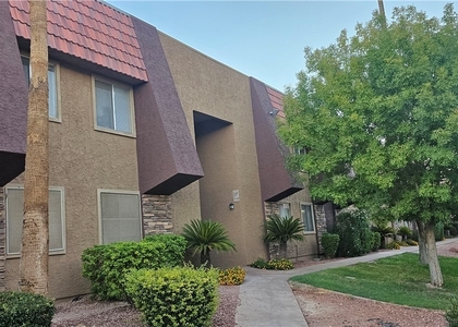 5332 River Glen Drive - Photo 1