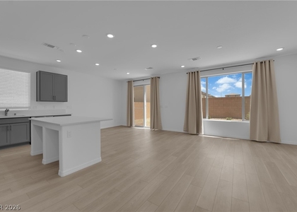 5925 Obsidian Sky Avenue - Photo 1
