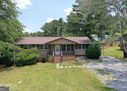 471 Moore - Photo 1