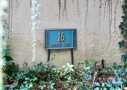 16 Browns Lane - Photo 1