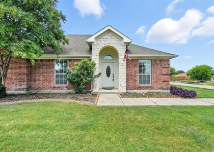 113 Shumard Drive - Photo 1