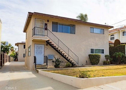 1932 Gates Avenue - Photo 1