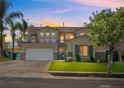 2420 S Vicentia Avenue - Photo 1