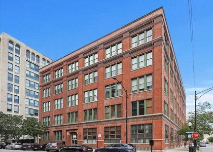 331 S Peoria Street - Photo 1