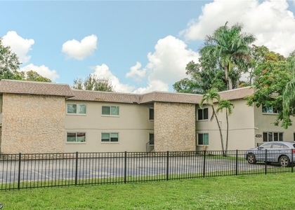 4331 Glenwood - Photo 1