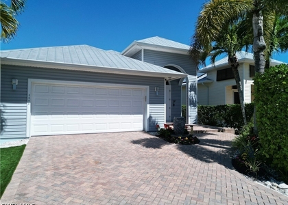 3005 Coco Avenue - Photo 1