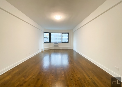 East 69 Street - Photo 1
