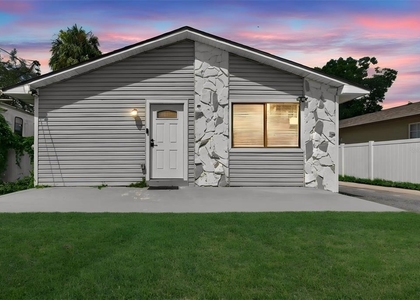 8114 N Edison Avenue - Photo 1