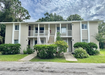 2549 S Oak Avenue - Photo 1