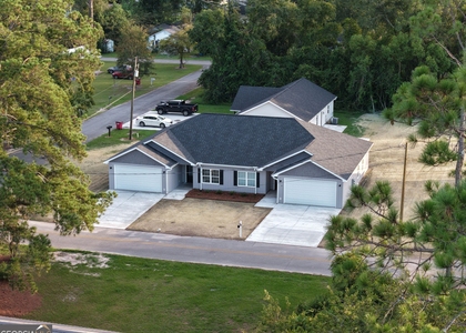 48 Kent Street - Photo 1