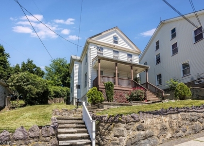 132 Boonton Ave - Photo 1