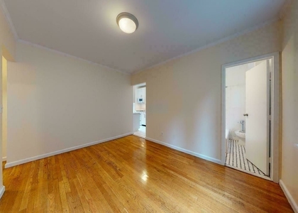 West 45 Street - Photo 1