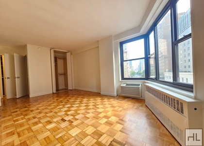 Fourth Avenue - Photo 1