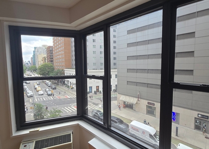 Fourth Avenue - Photo 1