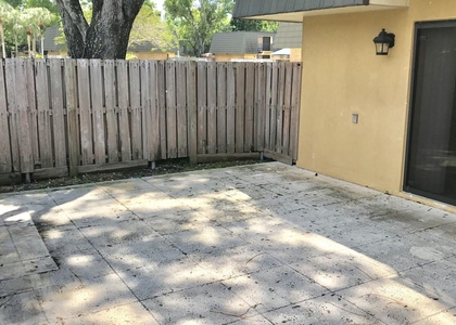 3719 37th Way - Photo 1